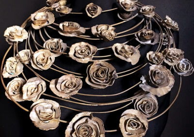 Grand collier couronne de roses